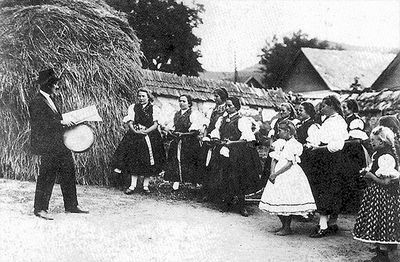 "Közhírré tétetik..."